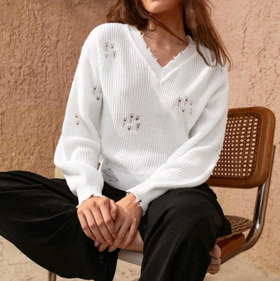 V Neck Drop Shoulder Ripped Detail Sweater - Picture 3 of 4